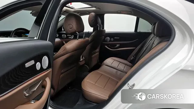 Mercedes-Benz E-Class W213 2020 Белый из Кореи, фото 4