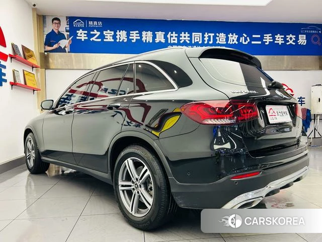Mercedes-Benz GLC 2021 Черный из Китая, фото 4