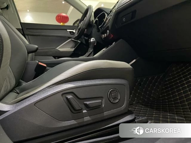 Audi Q3 2022 Белый из Китая, фото 4