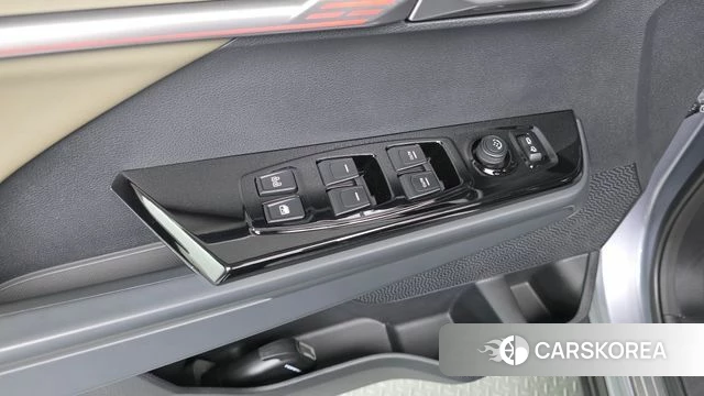 Ssangyong Torres 2022 Серебристо-серый из Кореи, фото 4