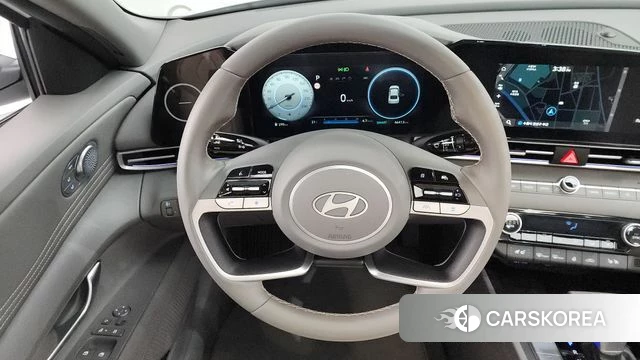 Hyundai The New Avante (CN7) 2023 Белый из Кореи, фото 4