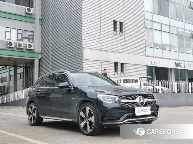 Mercedes-Benz GLC 2023 Черный из Китая, фото 4