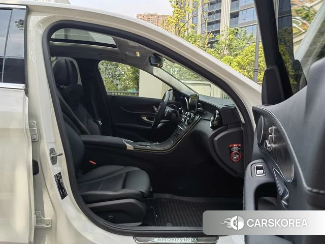 Mercedes-Benz Class C 2021 Белый из Китая, фото 4