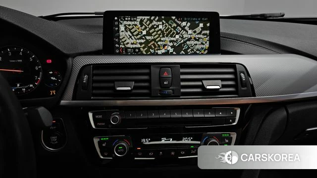 BMW 3 Series (F30) 2018 Белый из Кореи, фото 4