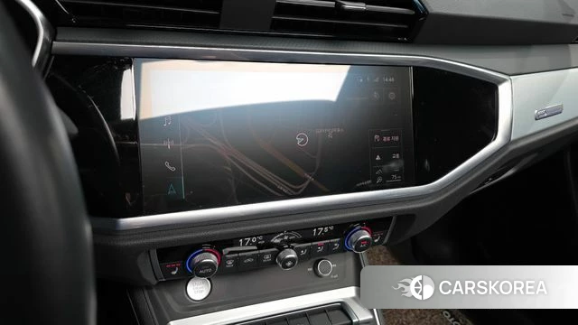 Audi Q3 (F3) 2020 Белый из Кореи, фото 4