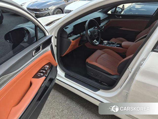 Kia The New K5 3rd generation 2024 Белый из Кореи, фото 4