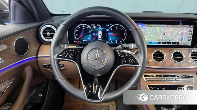 Mercedes-Benz E-Class W213 2021 Серый из Кореи, фото 4