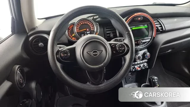 Mini Cooper 2019 Черный из Кореи, фото 4