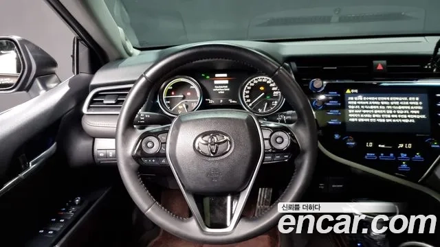 Toyota Camry (XV70) 2018 Песочный из Кореи, фото 4