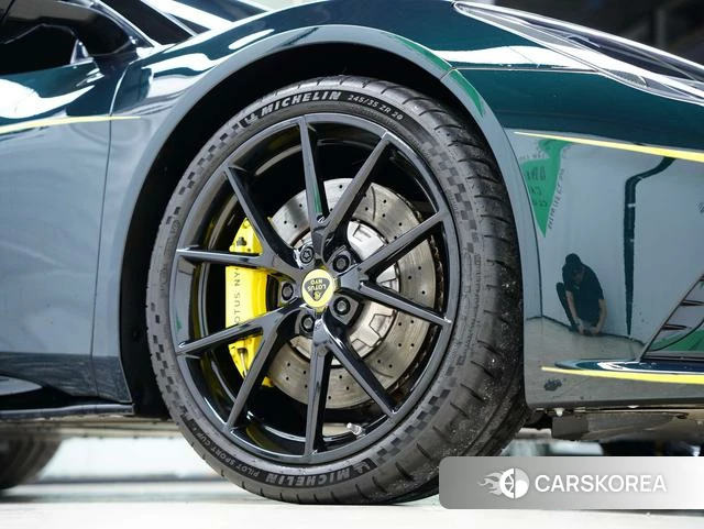 Lotus Sports Car Emira 2024 Зеленый из Китая, фото 4