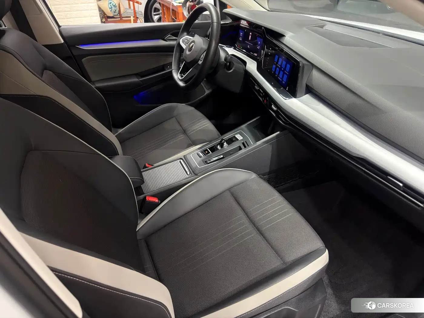 Volkswagen Golf 2022 Белый из Китая, фото 4