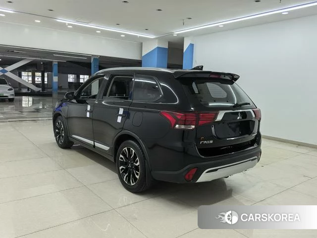 Mitsubishi  Outlander 2019 Черный из Китая, фото 4