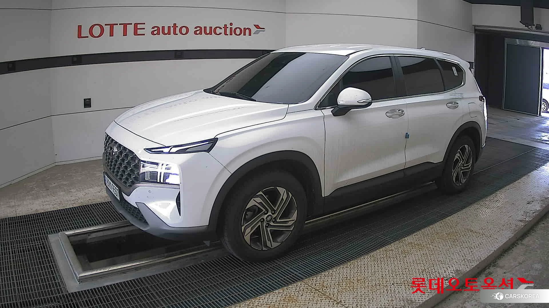 Hyundai Santa Fe 2022 Creamy White Pearl (optional) из Кореи, фото 4
