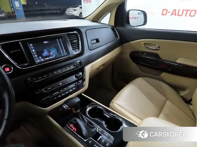 Kia The New Carnival 2019 Черный из Кореи, фото 4