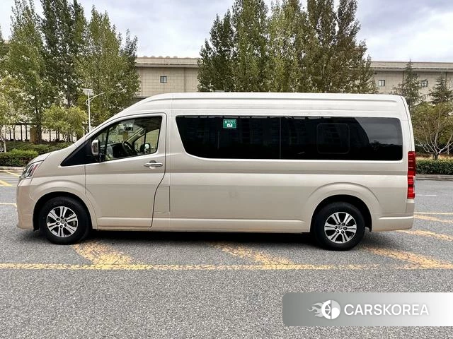 Toyota Hiace 2022 Шампань из Китая, фото 4