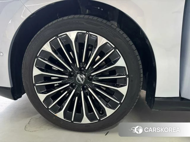 Nissan N7 2025 Серебристо-серый из Китая, фото 4