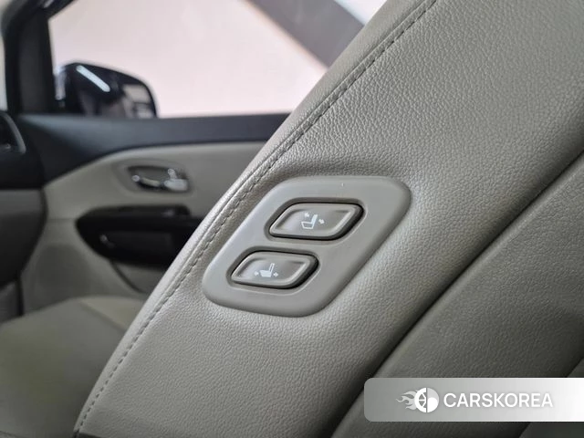 Kia The New Carnival 2019 Черный из Кореи, фото 4