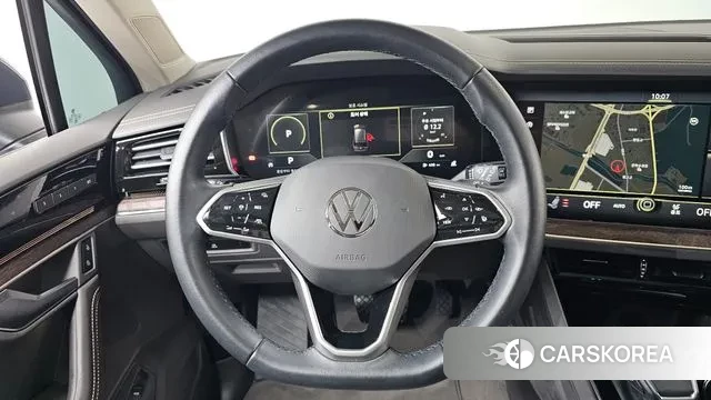 Volkswagen Touareg 3rd generation 2023 Синий из Кореи, фото 4