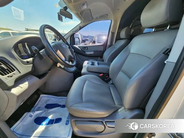 Hyundai The New Grand Starex 2018 Белый из Кореи, фото 4