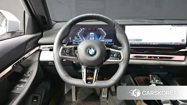 BMW 5 Series (G60) 2025 Серый из Кореи, фото 4