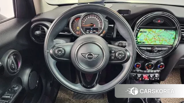 Mini Cooper 2018 Жемчужный цвет из Кореи, фото 4