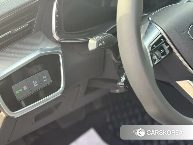 Audi A6L 2021 Черный из Китая, фото 4