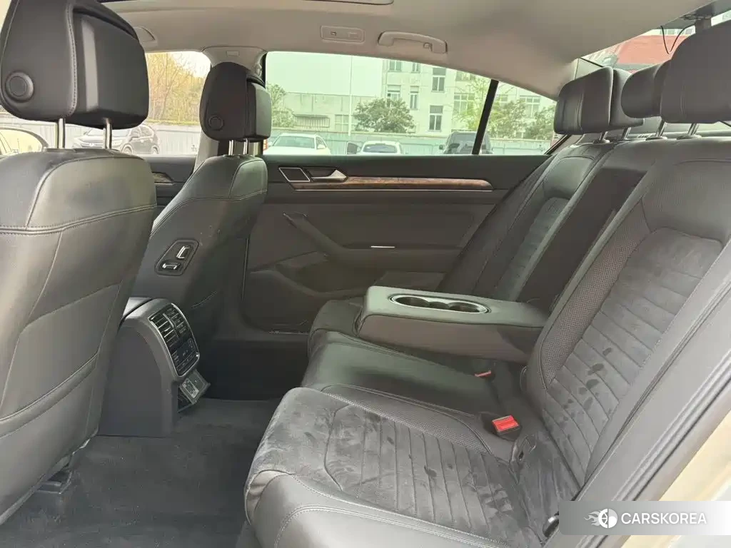 Volkswagen Magotan 2018 Champagne/brown из Китая, фото 4
