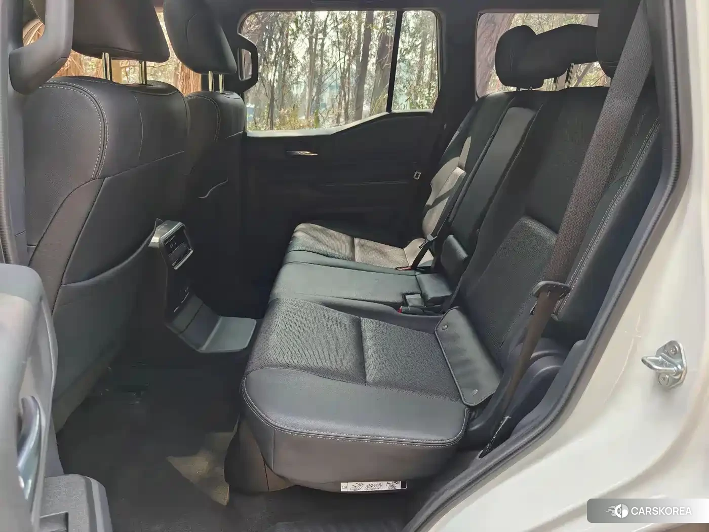 Toyota Prado 2024 Белый из Китая, фото 4
