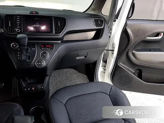 Kia The New Kia Ray 2023 Белый из Кореи, фото 4