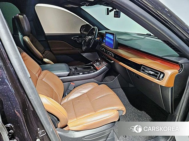 Lincoln Aviator 2nd generation 2023 Черный из Кореи, фото 4