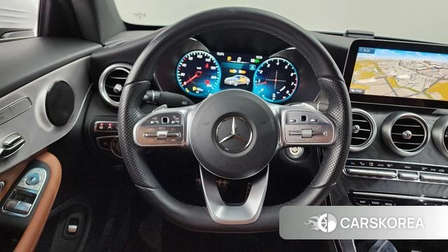 Mercedes-Benz C-Class W205 2021 Белый из Кореи, фото 4