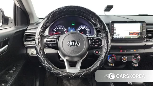 Kia Stonic 2019 Белый из Кореи, фото 4