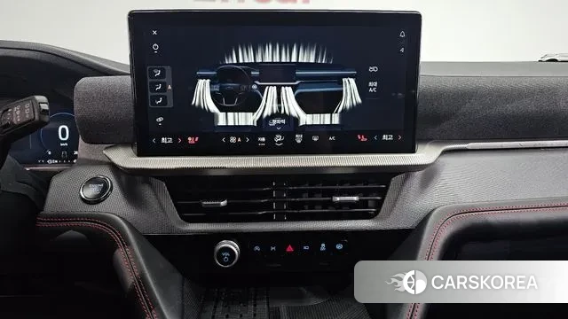 Ford Explorer 6th Generation 2024 Черный из Кореи, фото 4