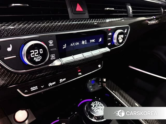 Audi RS 4 2025 Темно-серый из Китая, фото 4