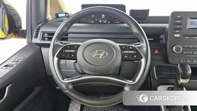 Hyundai Staria 2021 Желтый из Кореи, фото 4