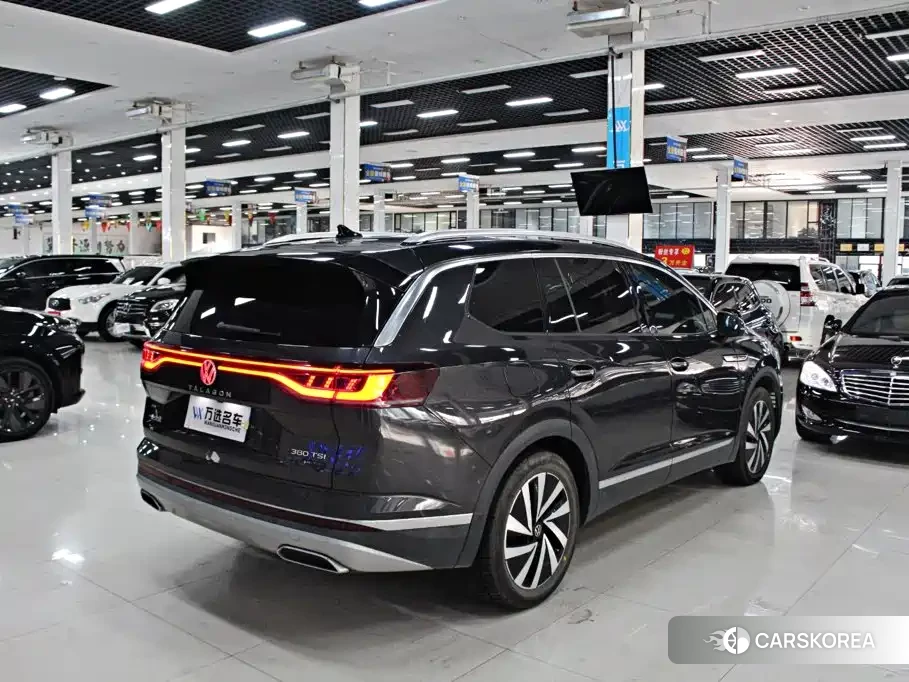 Volkswagen Talagon 2023 Черный из Китая, фото 4