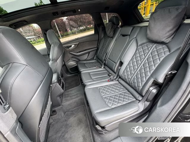 Audi SQ7 2024 Черный из Китая, фото 4