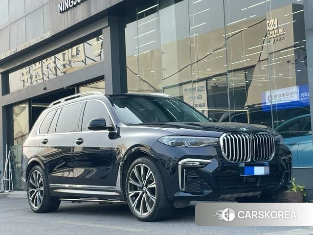 BMW X7 2021 Черный из Китая, фото 4
