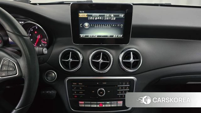 Mercedes-Benz GLA-Class X156 2018 Белый из Кореи, фото 4