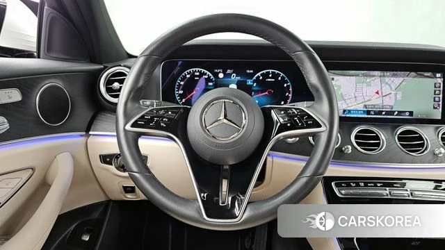 Mercedes-Benz E-Class W213 2023 Белый из Кореи, фото 4