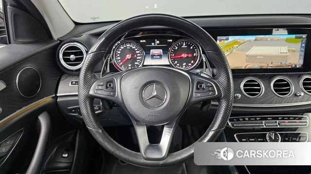 Mercedes-Benz E-Class W213 2018 Белый из Кореи, фото 4
