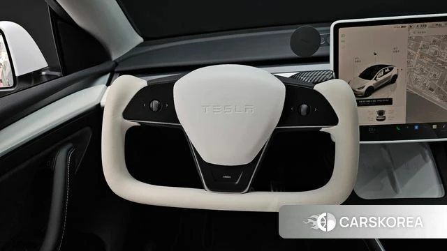 Tesla Model Y 2024 Белый из Кореи, фото 4