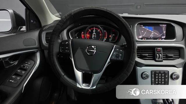 Volvo V40 Cross-Country 2019 Белый из Кореи, фото 4