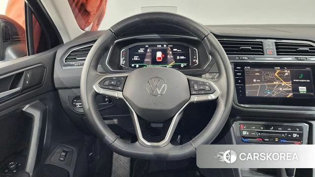 Volkswagen Tiguan second Generation 2023 Черный из Кореи, фото 4