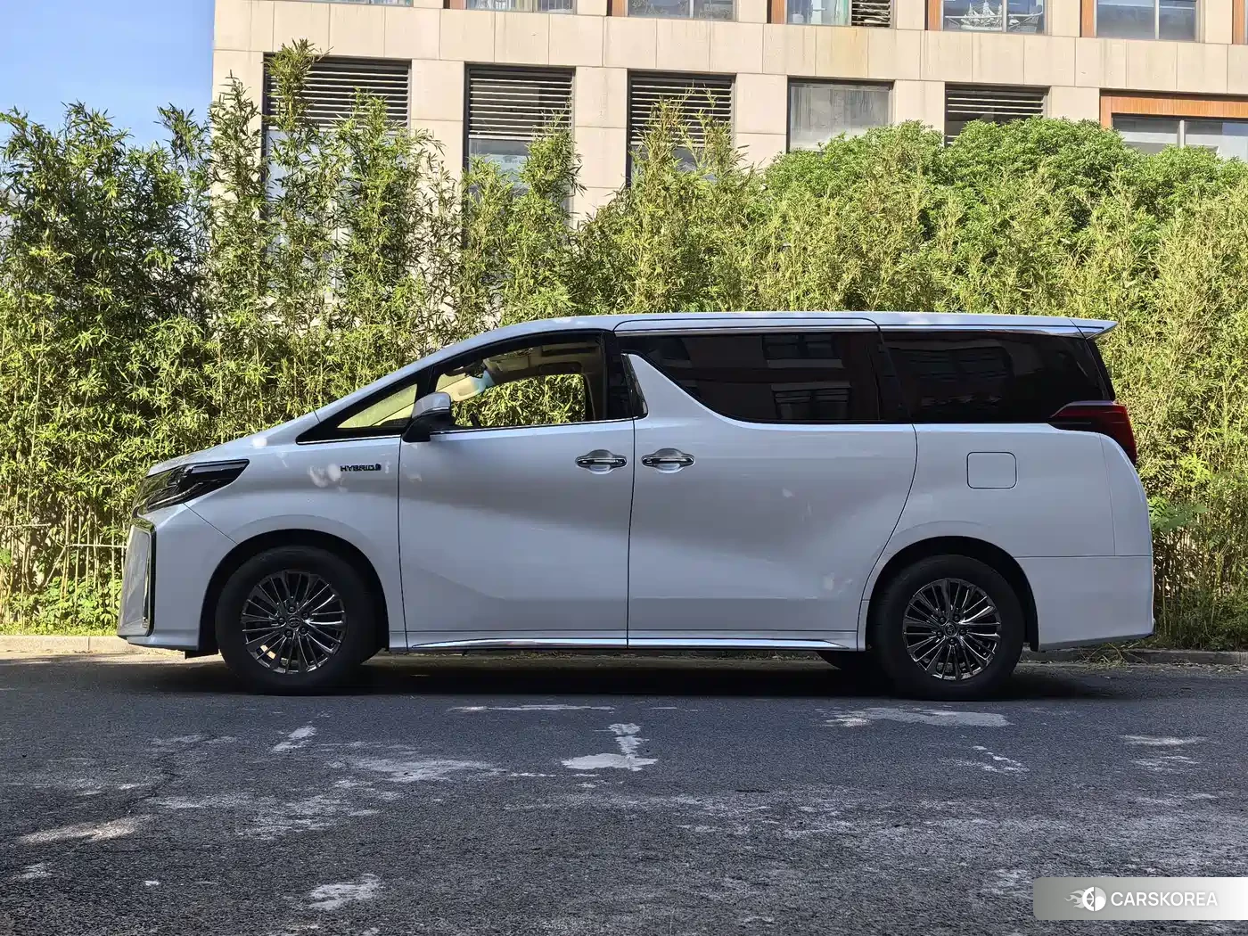 Toyota Elfa 2021 Белый из Китая, фото 4