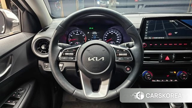 Kia The New K3 2nd generation 2023 Белый из Кореи, фото 4