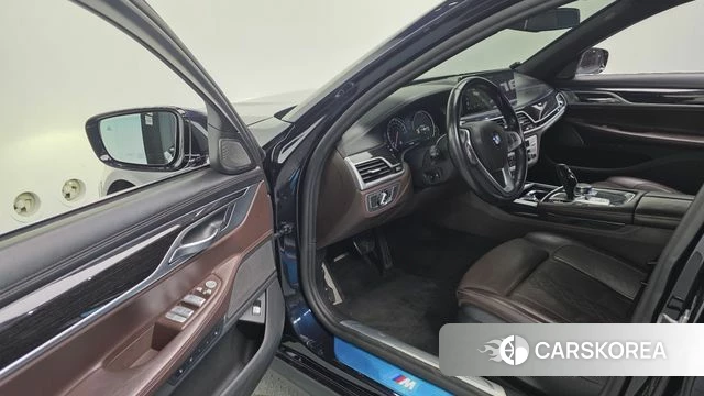 BMW 7 Series (G11) 2019 Черный из Кореи, фото 4