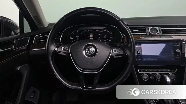 Volkswagen Passat GT (B8) 2018 Серебристо-серый из Кореи, фото 4