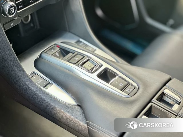 Honda Crown Road 2022 Белый из Китая, фото 4