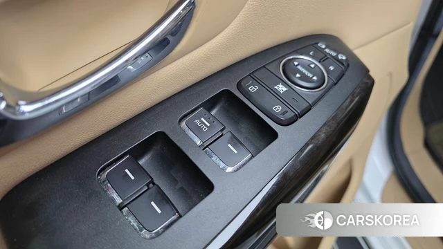 Kia The New Carnival 2018 Белый из Кореи, фото 4